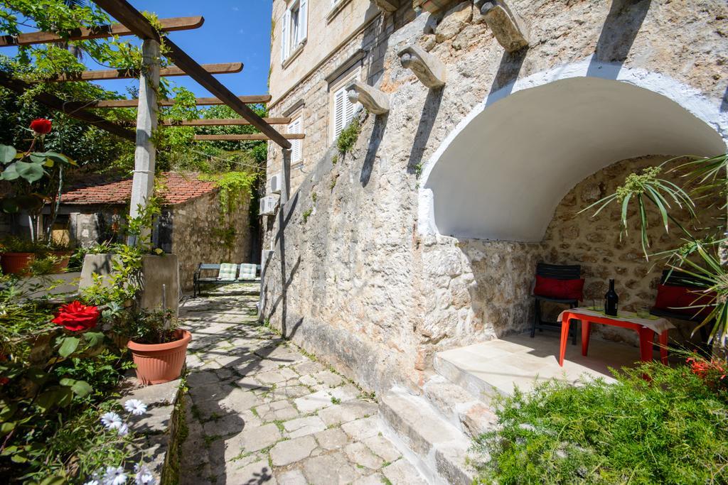 Apartment Lara Ντουμπρόβνικ Εξωτερικό φωτογραφία